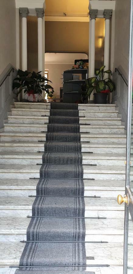 Hotel Bianchi Виареджо Екстериор снимка